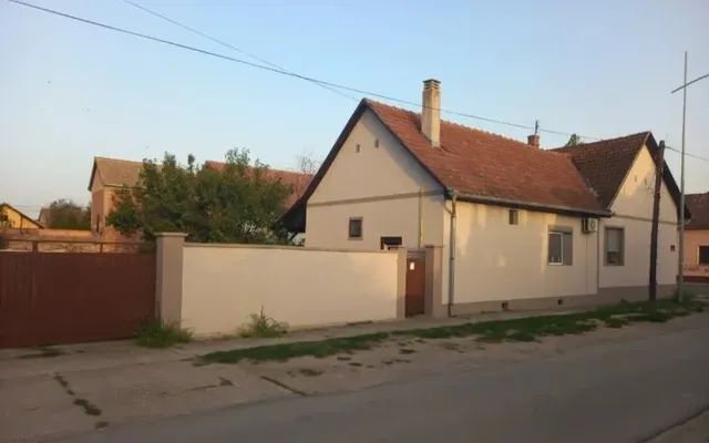 Дом в Нови-Сад
