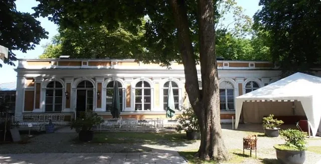 Отель в Берлин