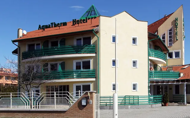 Отель в Залакарош