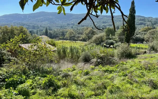 Земельный участок в Corfu