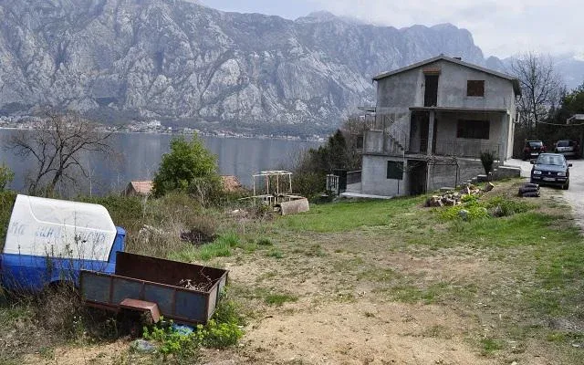 Земельный участок в Прчань