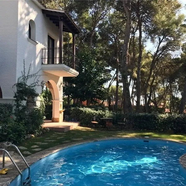 Вилла в Рода-де-Бара, фото 1