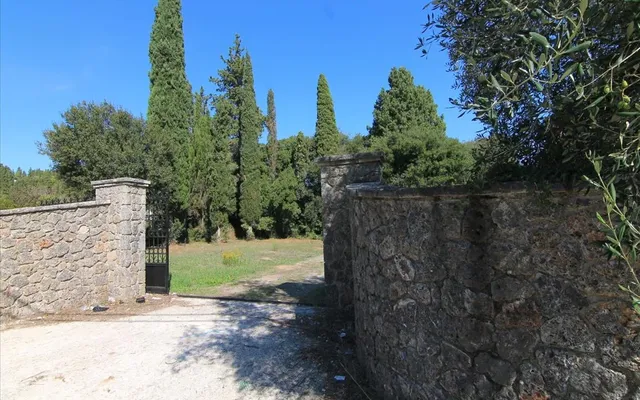 Земельный участок в Corfu