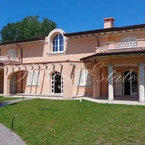 Вилла в Форте-дей-Марми, фото 2