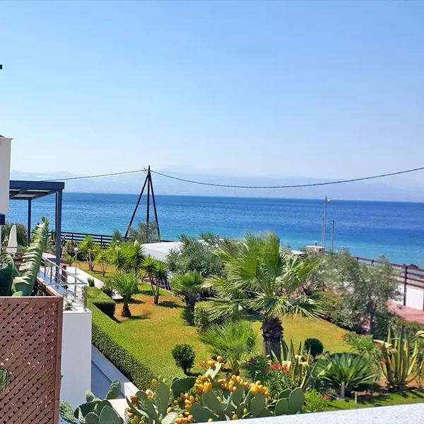 Вилла в Loutraki - Perachora, фото 1