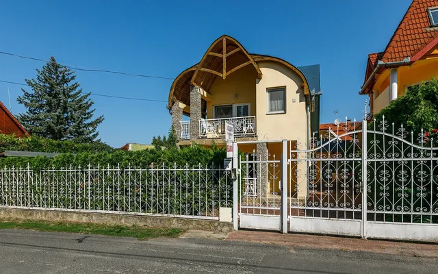 Дом в Хевиз
