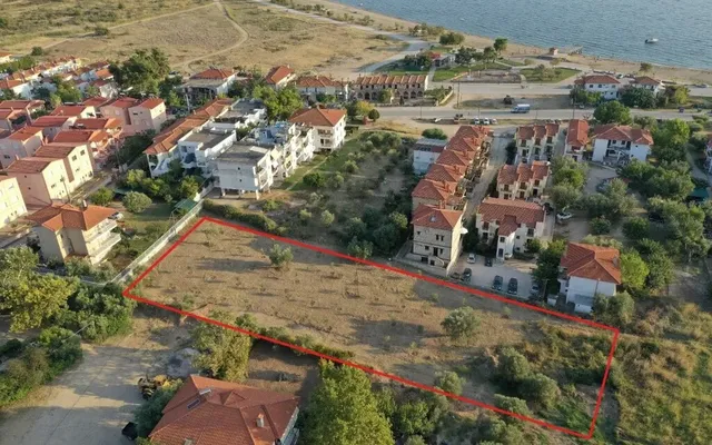Земельный участок в Полийирос