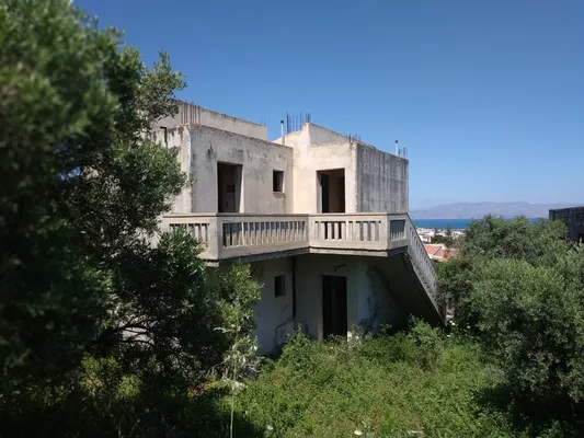 Отель в Агиа-Марина