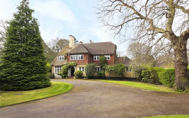 Дом в Вайбридж