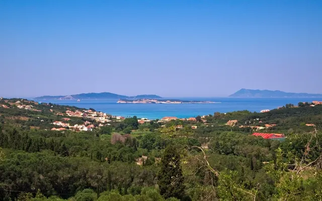 Земельный участок в Corfu