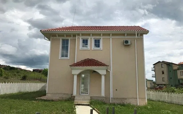 Таунхаус в Кошарица