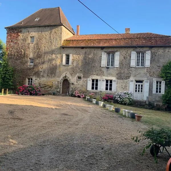 Дом в Nouvelle-Aquitaine, фото 1