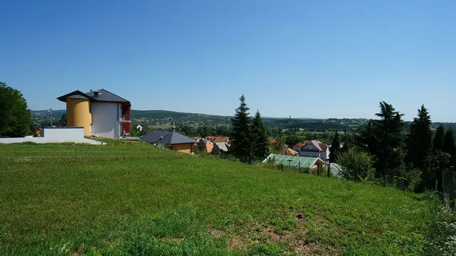 Земельный участок в Хевиз