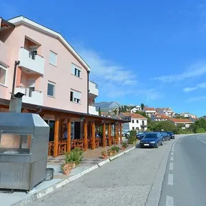 Ресторан / Кафе в Игало, фото 2
