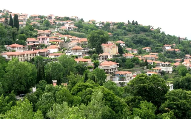 Земельный участок в Kyparissia