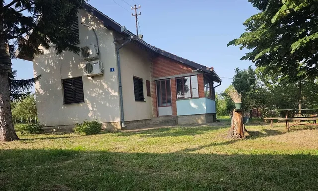 Дом в Ириг