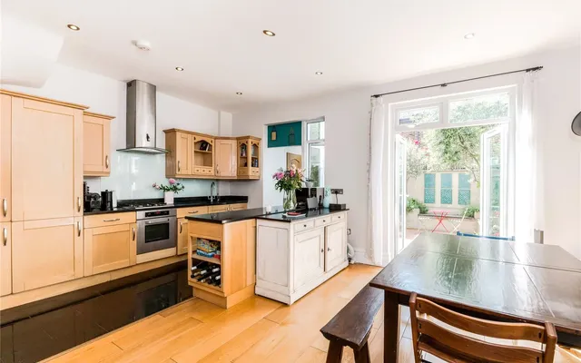 Дом в Лондон
