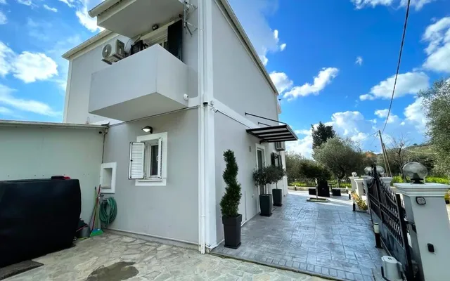 Мезонет в Corfu