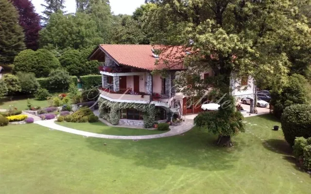 Вилла в Варе
