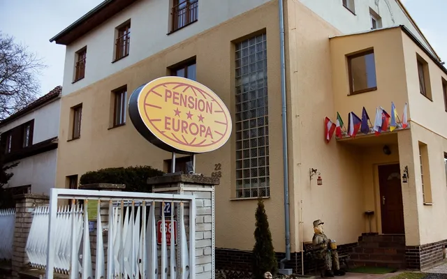 Сфера услуг в Прага 8