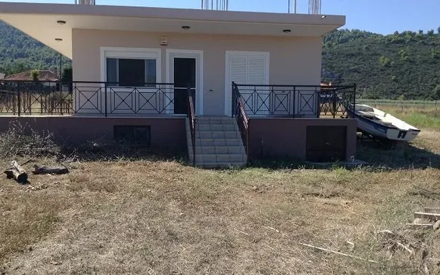 Отдельный дом в Аталанти