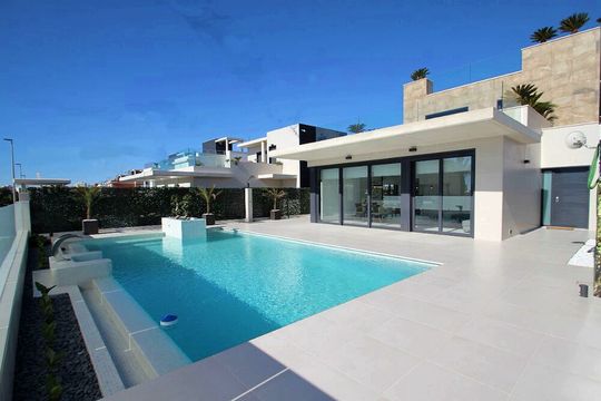 Вилла в Деэса де Кампоамор