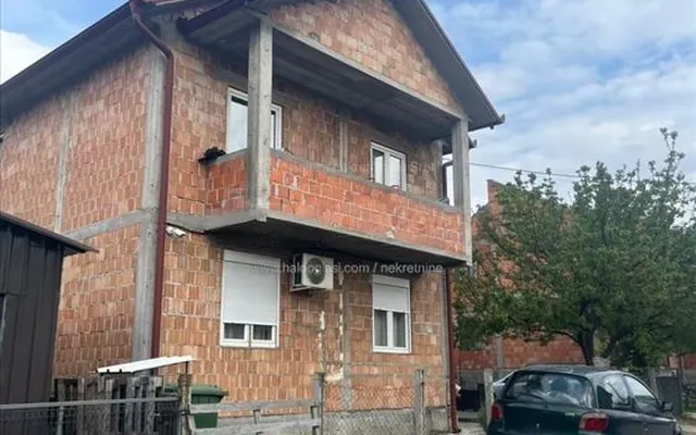 Дом в Земун