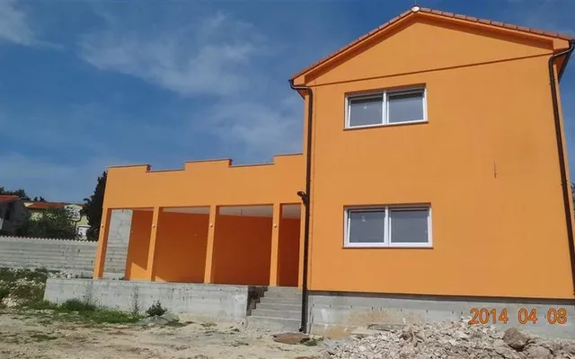 Отдельный дом в Премантура
