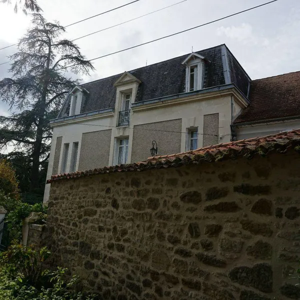 Дом в Nouvelle-Aquitaine, фото 1