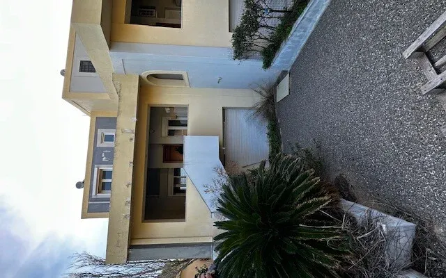 Отдельный дом в National Bank of Greece