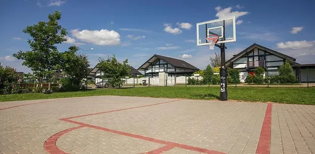 Отдельный дом в Салиена