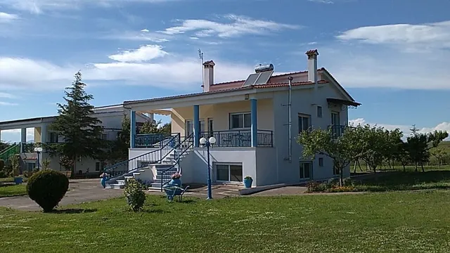 Отдельный дом в Эйирос