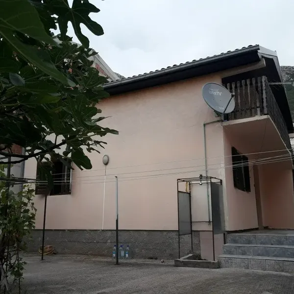 Отдельный дом в Сутоморе, фото 1