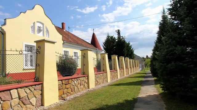 Усадьба в Шарвар