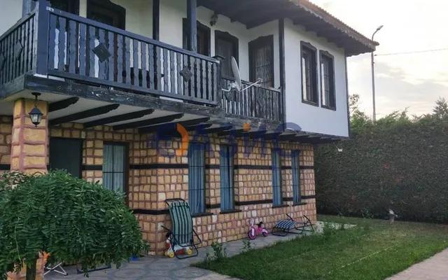 Дом в Балчик