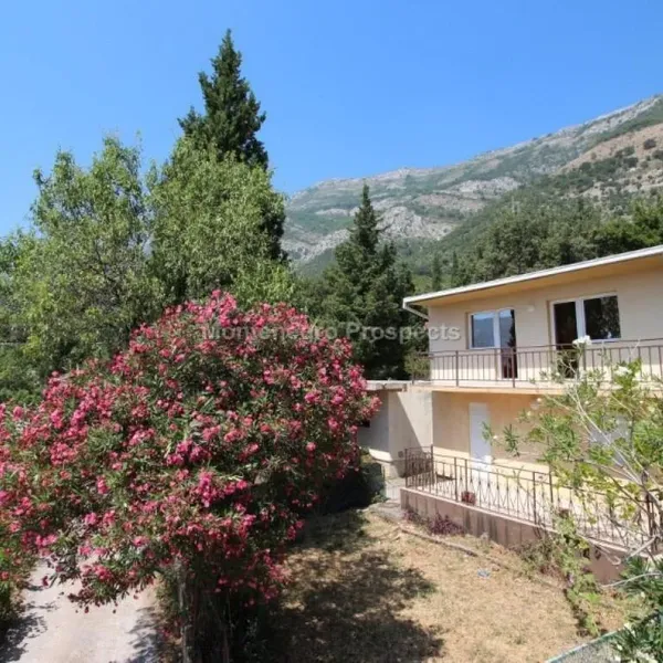 Отдельный дом в Сутоморе, фото 1