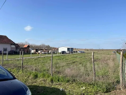 Земельный участок в Темерин