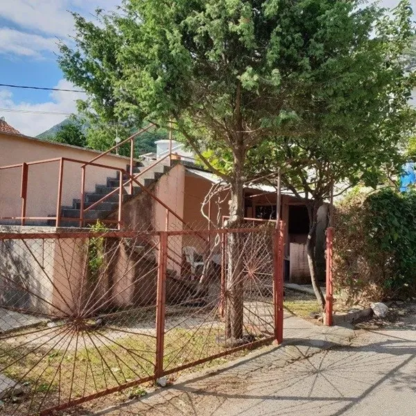 Отдельный дом в Сутоморе, фото 1