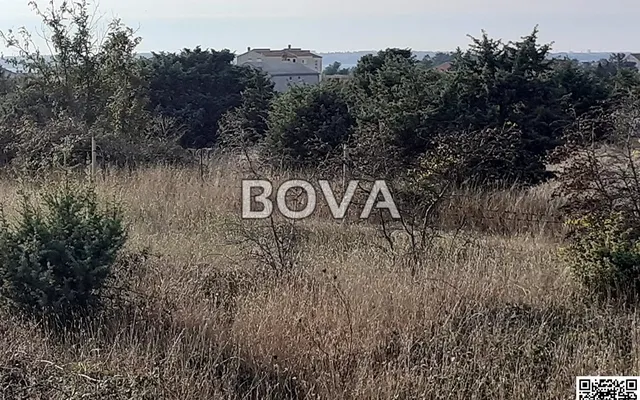 Земельный участок в Нин
