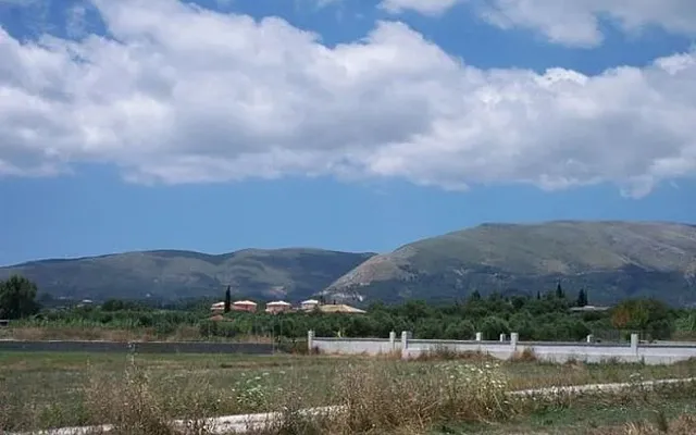 Земельный участок в Музаки