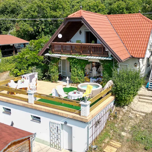 Дом в Рези, фото 1