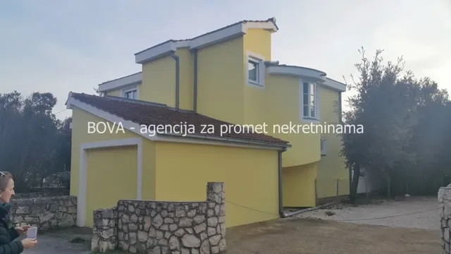 Дом в Углян