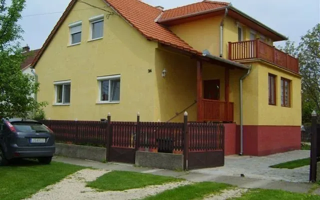 Отдельный дом в Тет