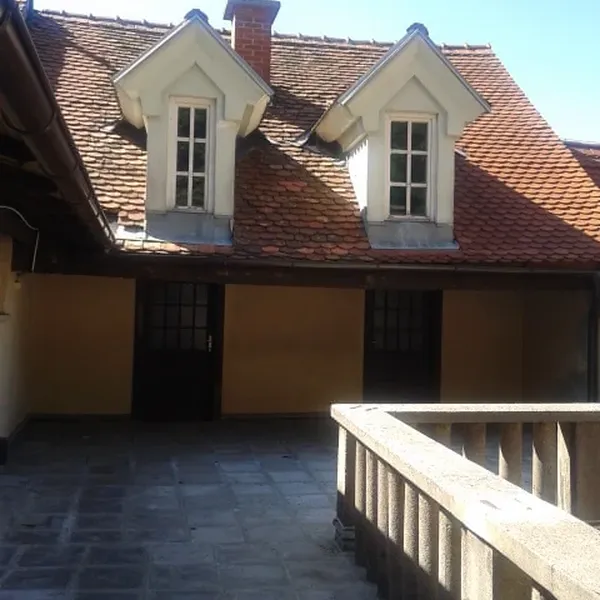 Отель в Любляна, фото 1