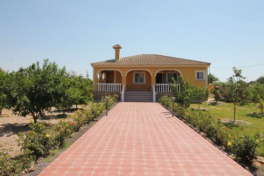 Вилла в Катраль