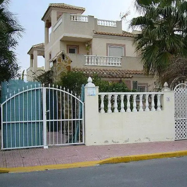 Вилла в Торревьеха, фото 1