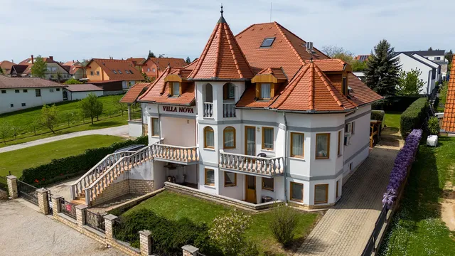 Отель в Хевиз