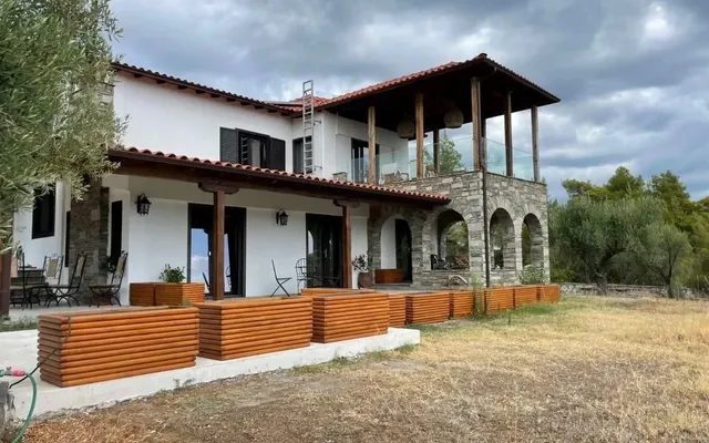 Вилла в Ситониа