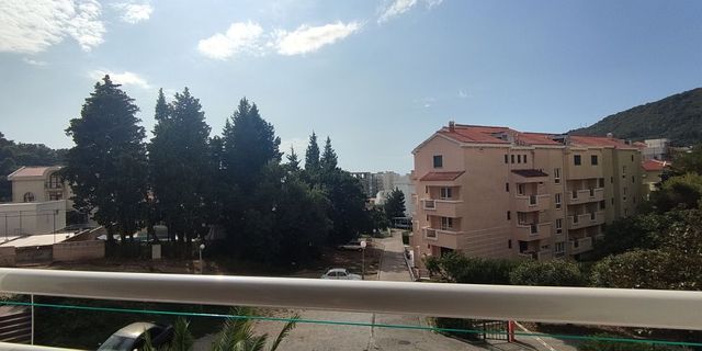 Студия в Петровац