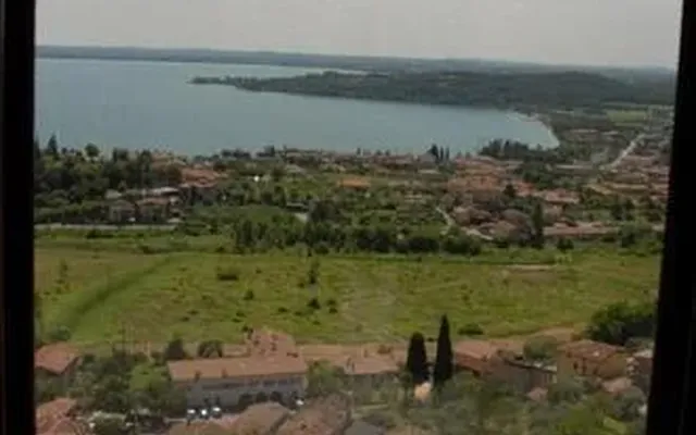 Квартира в Паденге-суль-Гарда
